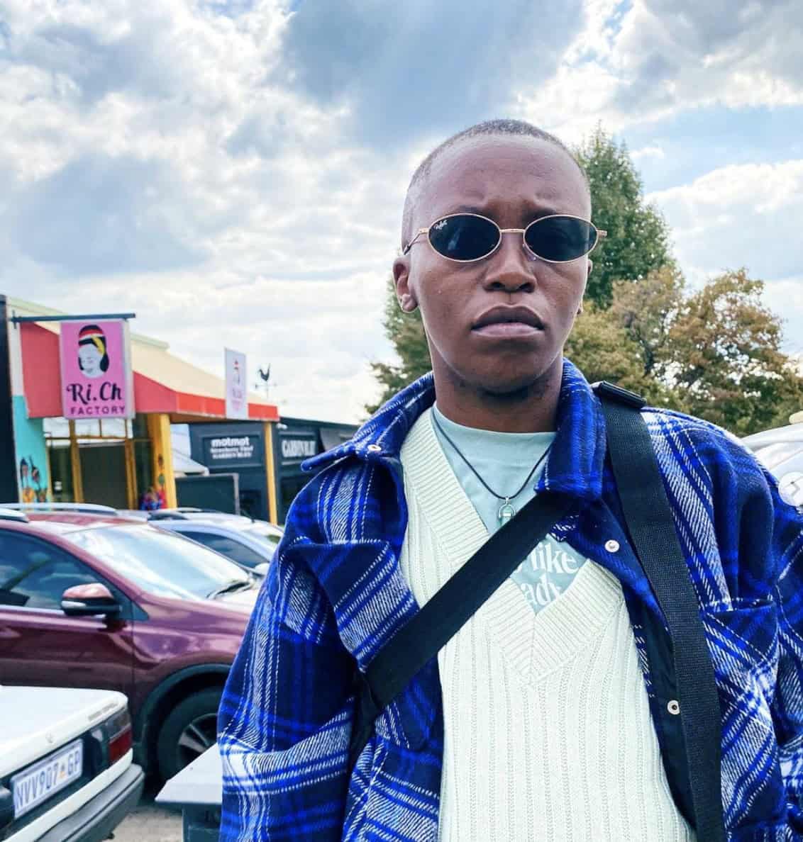 Lee Mokobe